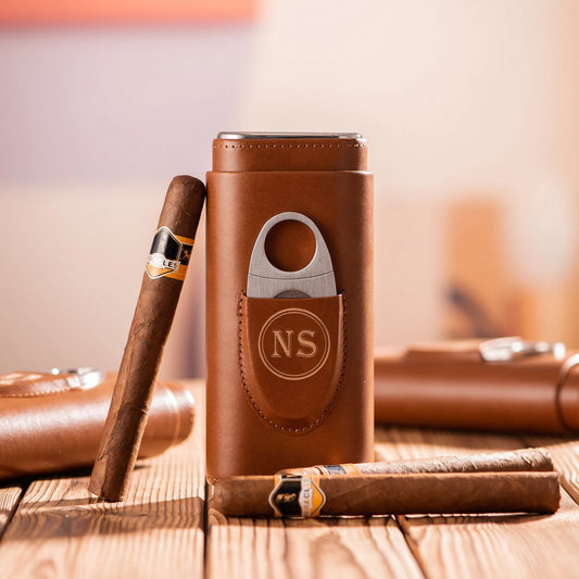 Custom leather cigar case with cigar cutter