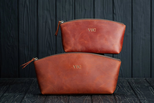 Handcrafted leather pouch – Practical and durable